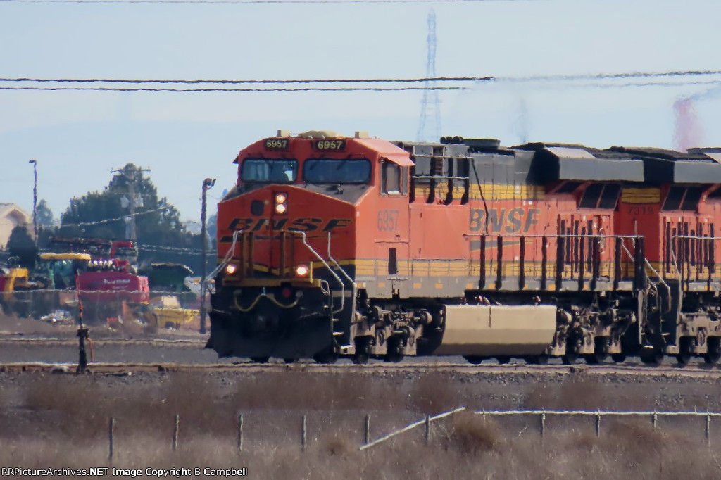 BNSF 6957